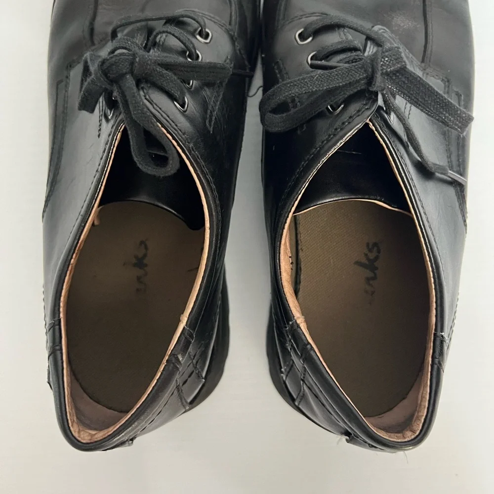 Clarks laced up men dress shoes size 13M